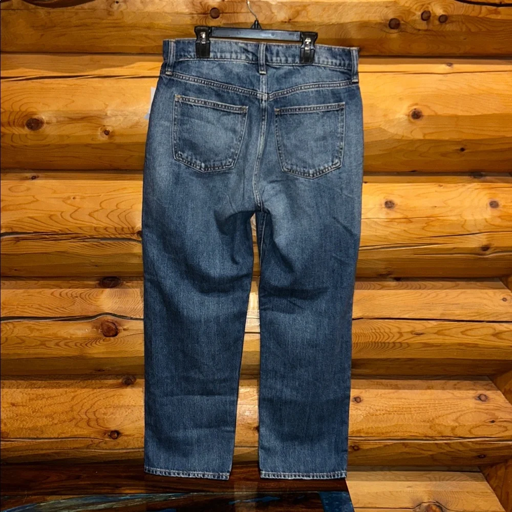 Gap NWT Mid Rise Soft Relaxed Straight Crop Jeans Size 29 Long in Medium Wash - Picture 10 of 13